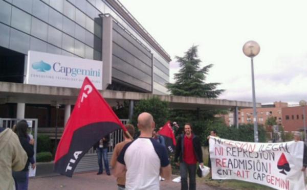 stsimadrid's tweet photo. Por la readmisión del compañero despedido en @capgemini_es
Por el fin de las cesiones ilegales.
#archiweek14 http://t.co/1FSHaKzmJd
