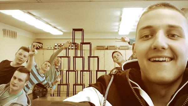 Trakulitis's tweet image. @DziveRTK69 @RTKikdiena tradīcijas turpinās 😂