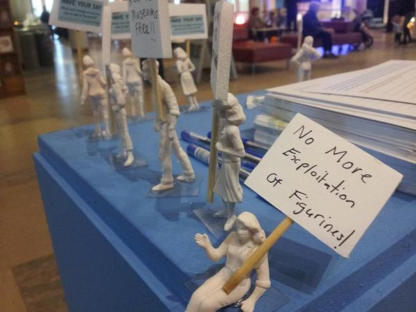 CrowdLeader's tweet photo. Love #londonlitfest @southbankcentre. My #5wordprotest is: Be the change you want. #CrowdLeader http://t.co/CFtRwGOLJn