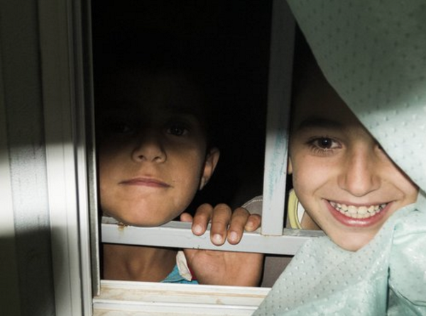 "One Smile" by 15yr old Mohammad. Part of his #SeeWhatISee photo project trib.al/3cZS3Wg