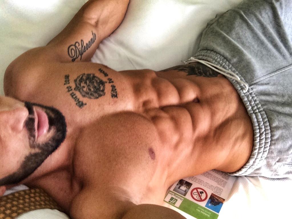 Lazar Angelov on Twitter.