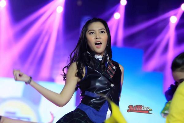 ShareAboutJKT's tweet photo. Duh masih anget potonya~ #AK http://t.co/7v4P56O7Zp