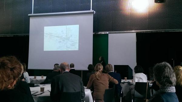 Kerstin Bergendal på i konference om fremtidens kunst i offentlige rum.  Brugerindragelse med afsæt i virkeligheden.
