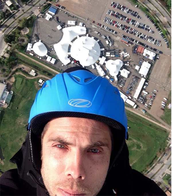 Cirque's tweet photo. Afraid of heights? We're not. #Corteo #BigTop http://t.co/Kd7Ib6g2IN