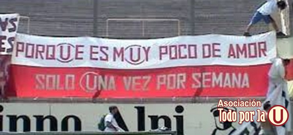 Asoc_TodoporlaU's tweet photo. Las banderas son el espejo del alma !!!
La popular de @Universitario 
@Barksdale666 presente con sus letras http://t.co/BIb3XUnD0z