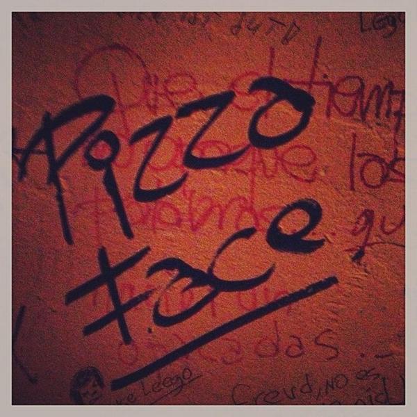 Forever_Loading's tweet photo. #PutoBar http://t.co/bm15L1e3SB
