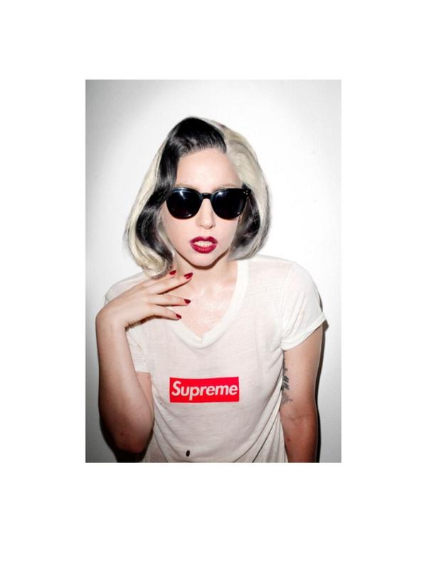 れん Auf Twitter こんな人間になりたい Supreme Ladygaga お洒落さんと繋がりたい Http T Co 4c8atkvswn Twitter