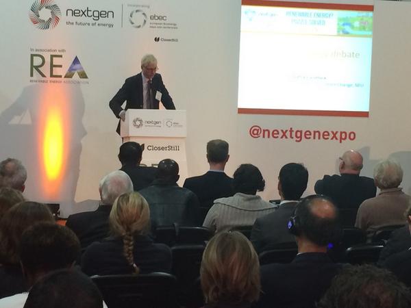 nextgenexpo's tweet photo. Dr Jonathan Scurlock in The Big Bio-Energy Debate on now in the Nextgen Theatre #nextgenexpo14 @NFUtweets http://t.co/zHRt6Y17dn