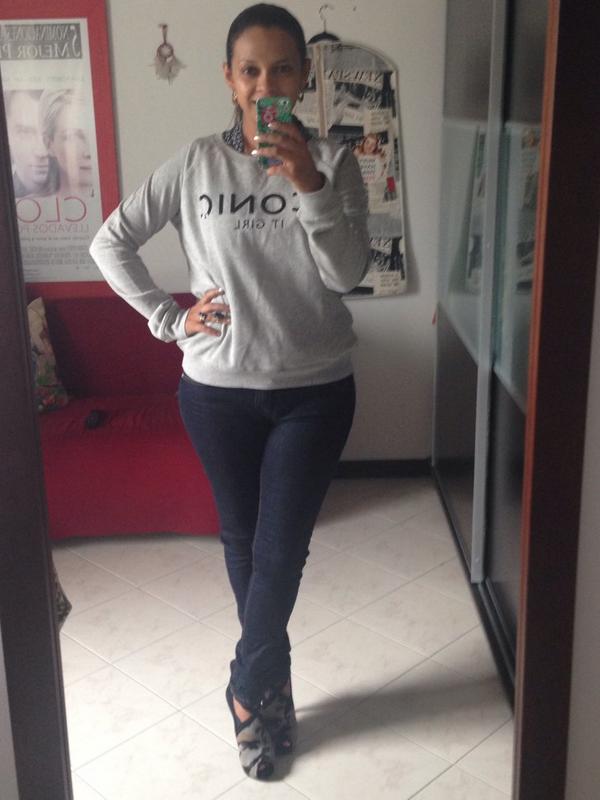 Bearangomoda's tweet photo. Hoy. Blusa de @LemonTreeStore y Jeans de @Gef_France #SomosDenim http://t.co/QhwaHncjwU