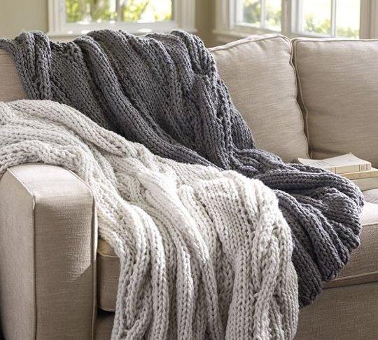 AptTherapy's tweet photo. 5 Decadent Blankets I'm Dying to Cozy Up With http://t.co/pmdAQTNFsL #Blankets #PillowsThrows http://t.co/Rx745RhMmT