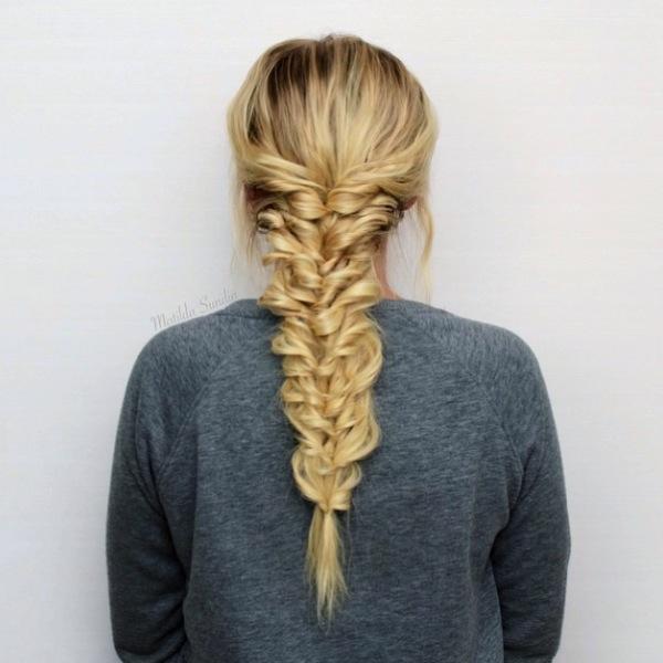Perfect_Wedding's tweet photo. SO much gorgeous wedding hair inspiration on @instagram Take a look! http://t.co/1uBYplqLdx http://t.co/LoO6twJ9Np