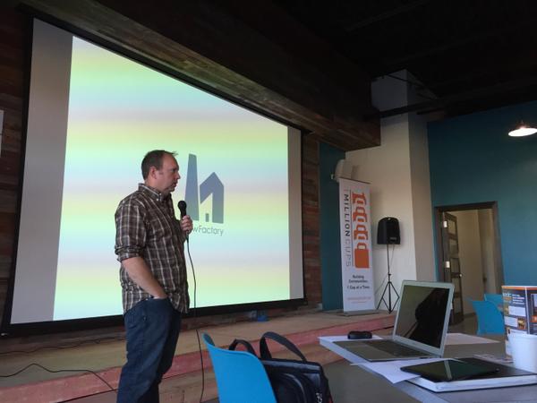 nicolibrarian's tweet photo. Let's quit struggling so hard to make and use SOPs in American #mfg! @HowFactory says #nobinders! http://t.co/jACydhXAuM
