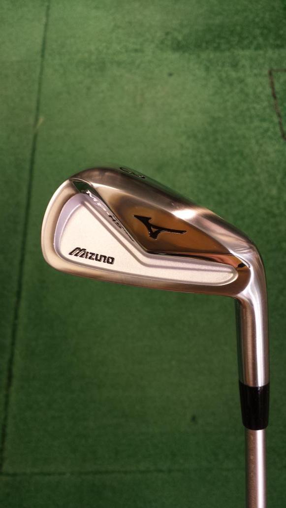 JohnBarkskog's tweet photo. Ny järn 3a! #mizunogolf #mizunomph5 http://t.co/XaDyp3ltBQ