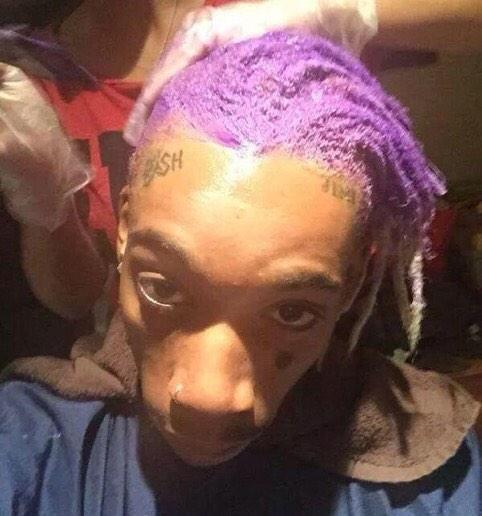 Jay_solo1's tweet photo. "@TedOfficialPage: What kind of weed is Wiz smoking nowadays? Too funny! http://t.co/Dyqsoccr0o"