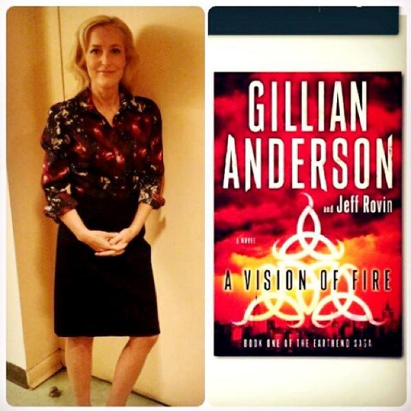 meryred_'s tweet image. "@MaluSansi: #GillianAnderson #FoxNewsInterview
My baaaaaaaabe!!! 😍 http://t.co/LzGLkS6bFQ"