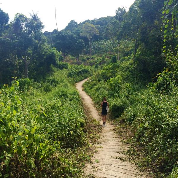 leah_moo's tweet image. Sudden pang of honeymoon blues.The need for a blanket to snuggle whilst on the sofa has brought this on!