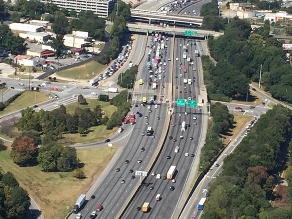 ChrisLucasFox5's tweet image. Injury crash blocking lanes 285/eb at Buford Hwy in Deklab Co. @FOX5Atlanta @SKYFOXTraffic