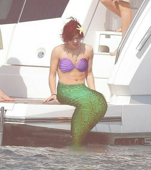dreamtohazza's tweet image. Here's a twist :)
#Ariel
#1D
#lol