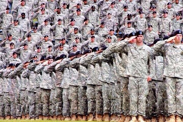 EarlDibblesJr's tweet photo. RT if you support our troops 🇺🇸 http://t.co/dSskRZSQMu