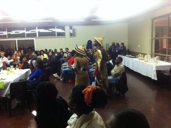 “<a href="/tino_muzofa/">Tino Muzofa</a>: #Diversity 18countries 1 continent 1 university  <a href="/StellenboschUni/">Stellenbosch University</a> <a href="/ZimSocMaties/">ZimSoc_SU</a> #fashionshow ”