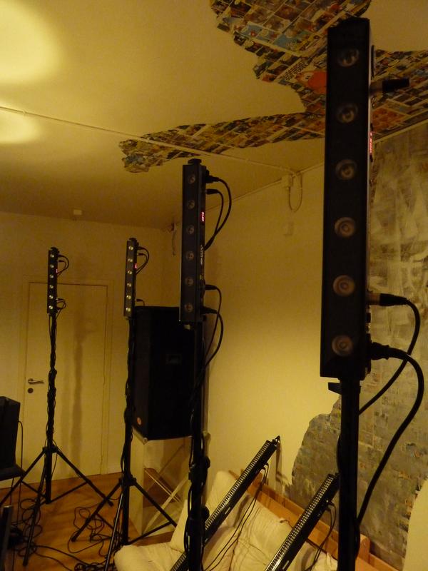 ZenToyMusic's tweet photo. The set up for the lights is finally done! Time for some programming & #automation with .@enttec #DMXIS http://t.co/VCPPmhUMxA