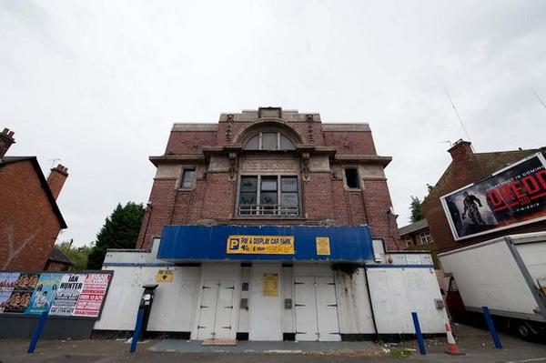 Most-read: New plans for fire-ravaged Kingsway cinema in #kingsheath #Birmingham birminghampost.co.uk/business/busin…