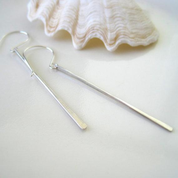 BrookeJewelry's tweet photo. Modern sterling silver stick earrings icicles #jewelryonetsy #budget #jewelry #Etsy #etsymntt http://t.co/J5kRxoQeD3 http://t.co/RNdgG4AXeq
