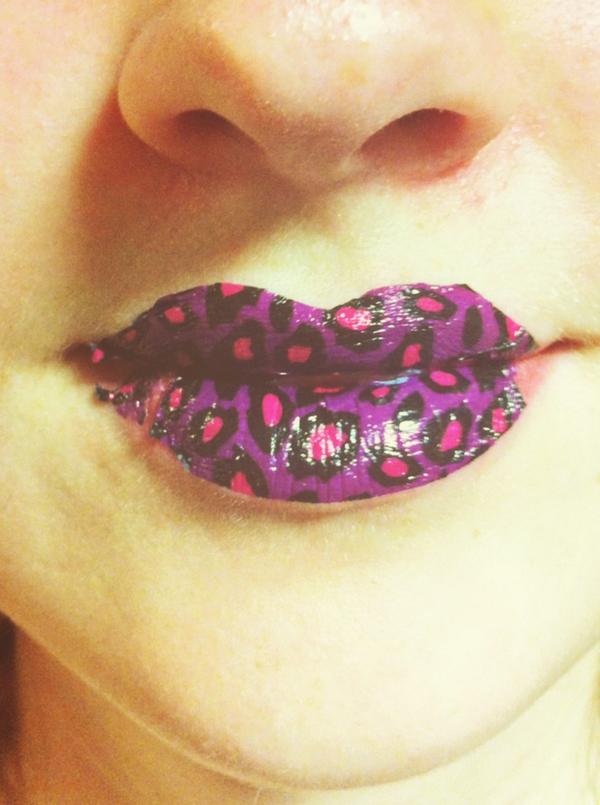 LabelStyleTeam's tweet image. Love a lip sticker! #photoshoot #leopard #lipsticker #wantoftheday