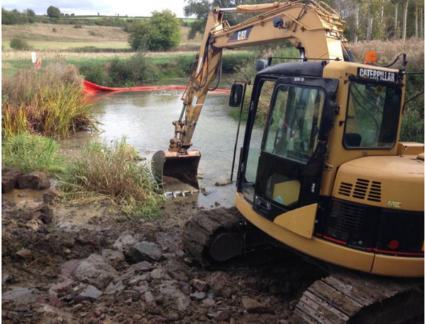 MURLACUK's tweet photo. Murlac supplied floating silt curtains to a customer for their recent Network Rail scour protection projects. http://t.co/ZiCruELXE8