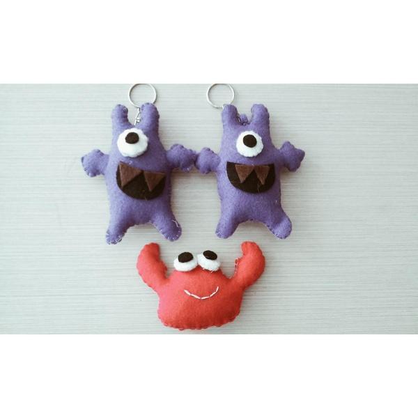 ExFlaneable's tweet photo. @TraxFMJKT jual gantungan kunci, bross, kalung harga mulai dari 3.000 - 10.000 saja. Cek favorit kami http://t.co/4iRt2OxMVA