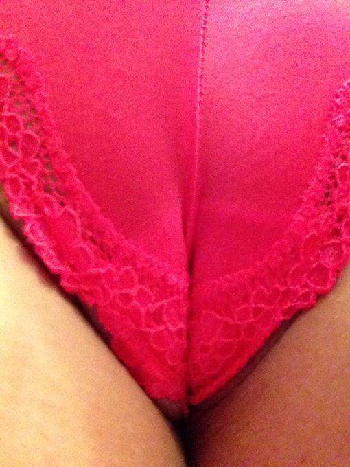 Im online! Get in here! http://t.co/rqBI6roGaw #cammiversary #panties #cameltoe http://t.co/qRdXA38c<a href="/tag/panties"class="tags"><span>#panties</span></a><a href="/tag/cameltoe"class="tags"><span>#cameltoe</span></a><a href="/tag/cammiversary"class="tags"><span>#cammiversary</span></a>