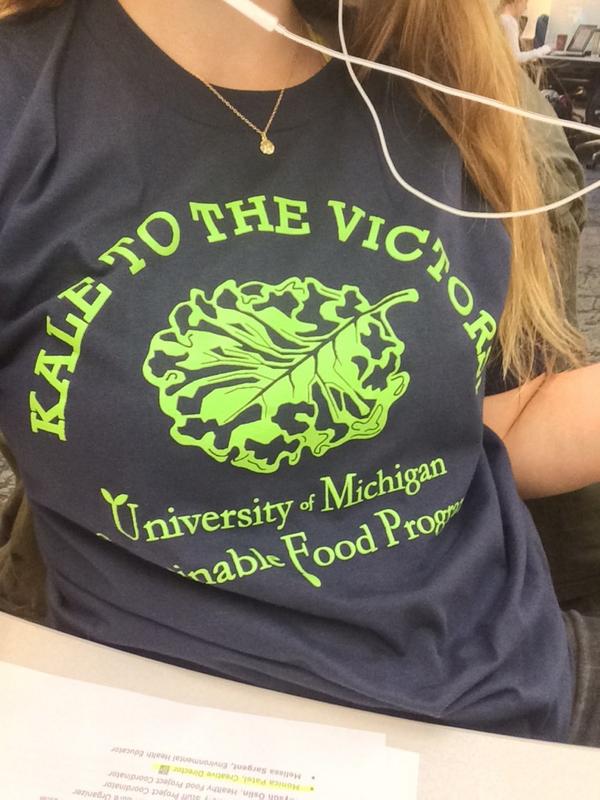 cara_reaume's tweet photo. Dis shirt got me feelin invincible #kaletothevictors #thevictorsandbeets #goPiTE #granola #veggiesnotvegas #dirt http://t.co/AyQqIEExOg