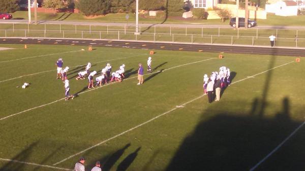 BenDavisJRFB's tweet photo. 1st round of playoffs vs. Brownsburg.  Pregame http://t.co/JADK1pYc0l