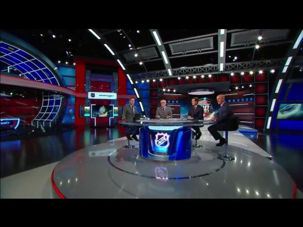 saschastaat's tweet image. Endlich. Finally. Finalmente. The @NHL is back! #coolestgameonearth