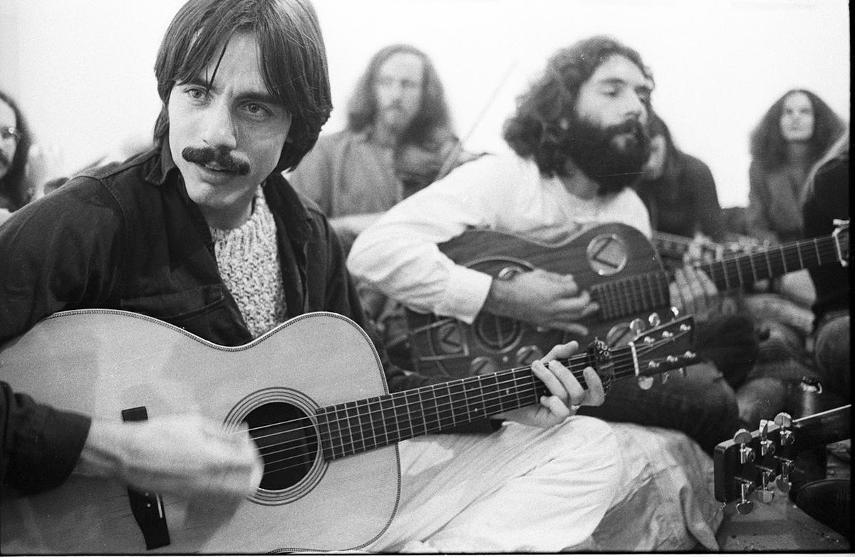 Wishing a very happy bday to Jackson Browne! We loved his show here this past summer & cant wait to have him back! 