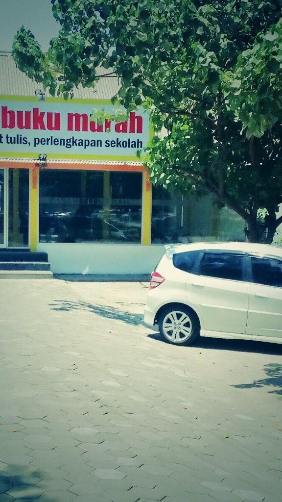 Pagiii. Hari ini BBM buka cabang di ringroad utara jogja lho, timur Happy Puppy. Cc: <a href="/GlandonK/">arief</a>