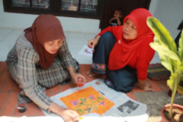 batikjampang's tweet photo. Ayo membatikceria di @wisatajampang @Dompet_Dhuafa.Phone: 082298312883 #dejampang @wardisahra @yayanrukmana @AcewSe http://t.co/c4mKTAl5ol