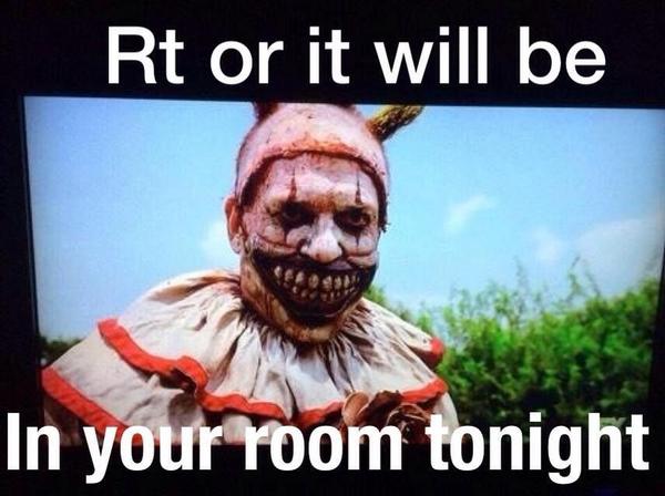 KillianThatHook's tweet photo. "@DestrutiveTwins: Fuuuuuuuuck... #Troytweet http://t.co/iYJda2ED3l" Not okay! #Ahsfreakshow
