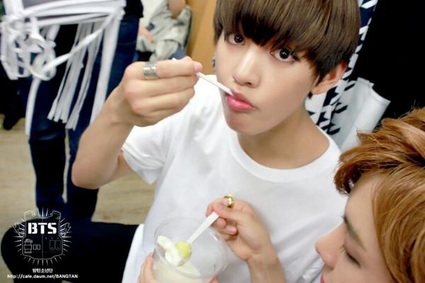 BTS_VKim95's tweet photo. Want some? Haha http://t.co/wnvT9qUWh4""