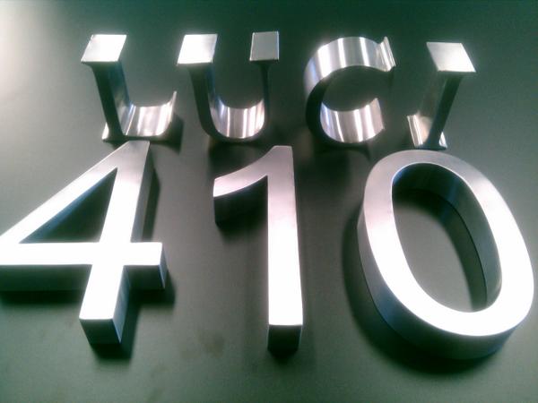 Ignis_Assembly's tweet image. Números y Letras fabricados en acero inoxidable #diseño #moda #inoxidable