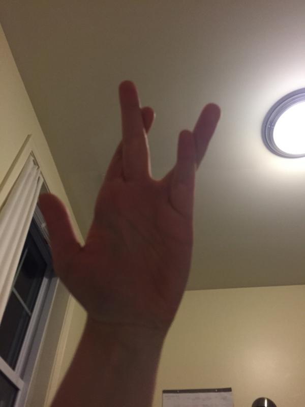 AHSrelatable's tweet image. bae be like