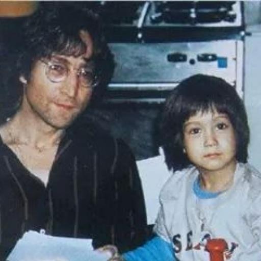 edulerman's tweet image. happy b-day Sean Lennon 😘❤🎉