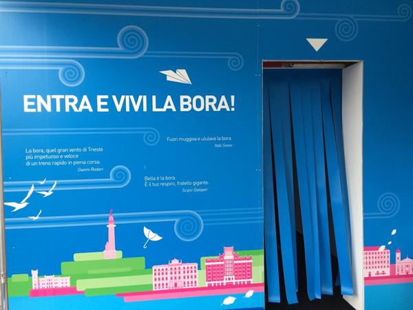 DiscoverTrieste's tweet photo. Veniamo anche noi con cravatta e cappello! :-) MT @LombRacx: Il @MuseoBora vi aspetta nel #Borabox!! http://t.co/BGoaNahwU0  #Barcolana46