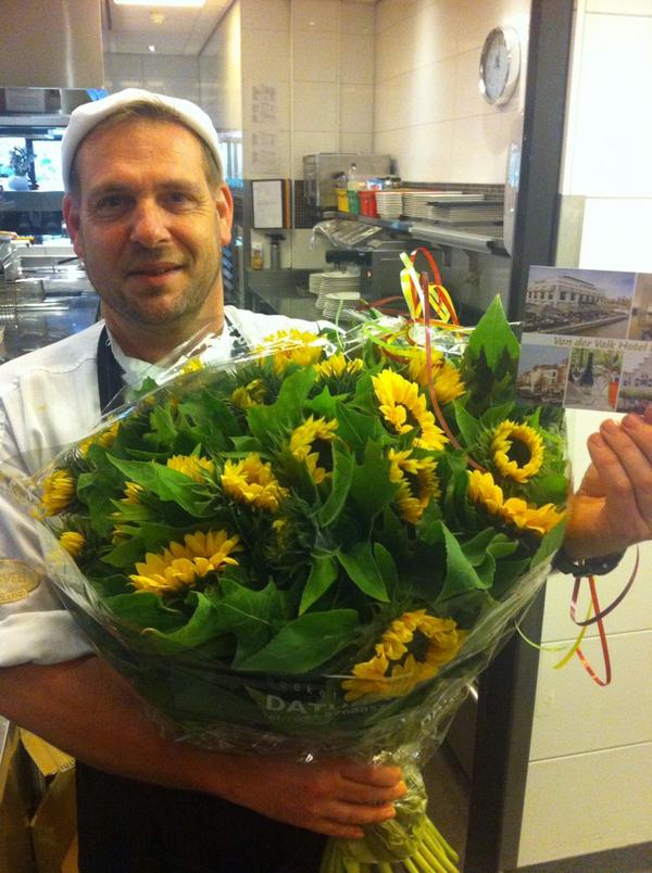 hotelleiden's tweet image. Han Schuchhard gefeliciteerd! al 20 jaar werkzaam bij ons! @HaagscheSchouw @hotelleiden