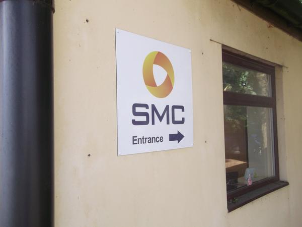 SMCSolar's tweet image. SMC's new signage at the relocated office: Cobweb Buildings, Lyford. OX12 0EE. Signs by ideal-displays.co.uk