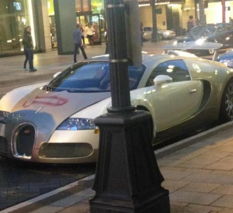 XVRSouthAfrica's tweet photo. Just a Bugatti Veyron… #1FF1 http://t.co/Obel2TzYS6