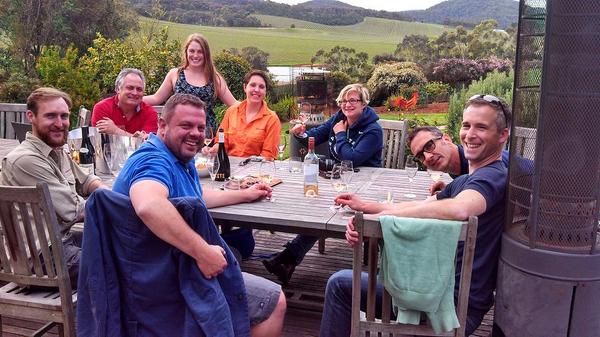 DeBortoliWines's tweet photo. A pleasant evening on the back deck with @Wardrobbie @planetotgrapes @oddbins @Vinoteca @RodneyandHorse @webbsey http://t.co/SgmI6QIJqE