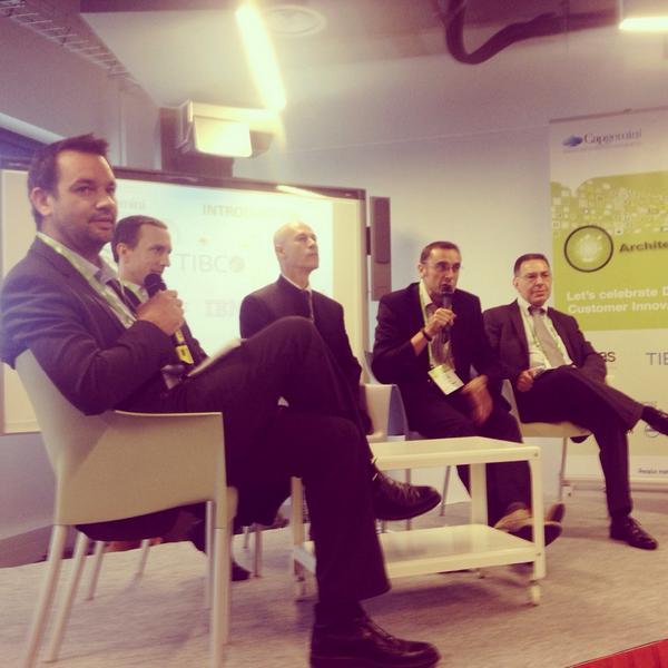 BlaiseJaeger's tweet photo. #bigdata roundtable at #archiweek14 in #toulouse @capgeminifrance http://t.co/PINJol7ALS