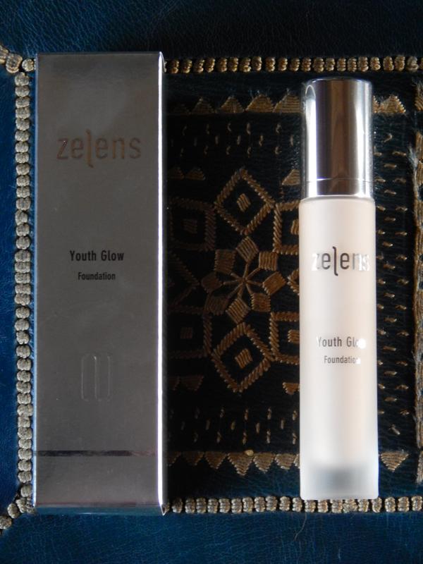 NikkiTMB's tweet photo. My thanks to Dr Lens for the insights at your #activecolour launch last night &amp; the gift of these beautiful products! http://t.co/xHxZe6mvJx