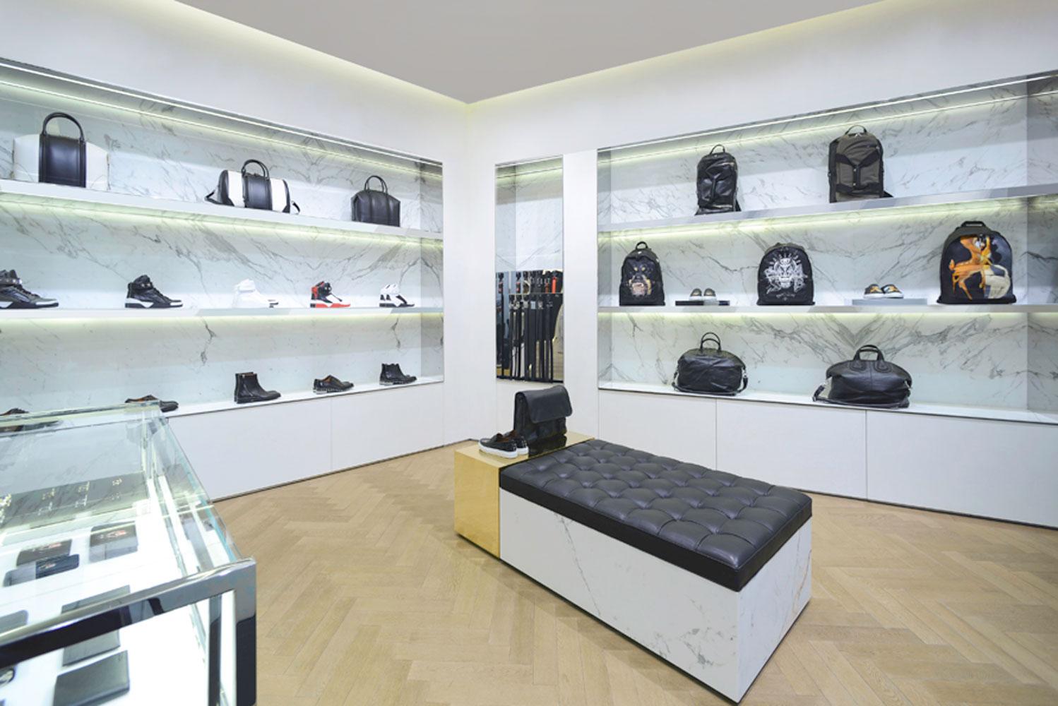 Givenchy on X: NEW #GIVENCHY STORE IN GALERIES LAFAYETTE IN BEIJING,  DEDICATED TO ACCESSORIES COLLECTIONS.  / X